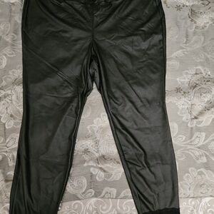 Torrid Faux Leather Lace Design Leggings 3